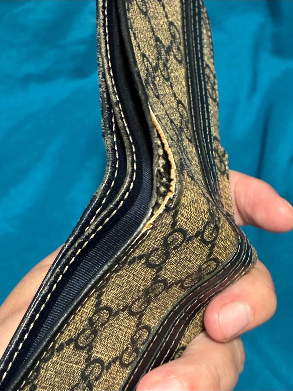 Gucci Vintage Mens Wallet Damaged